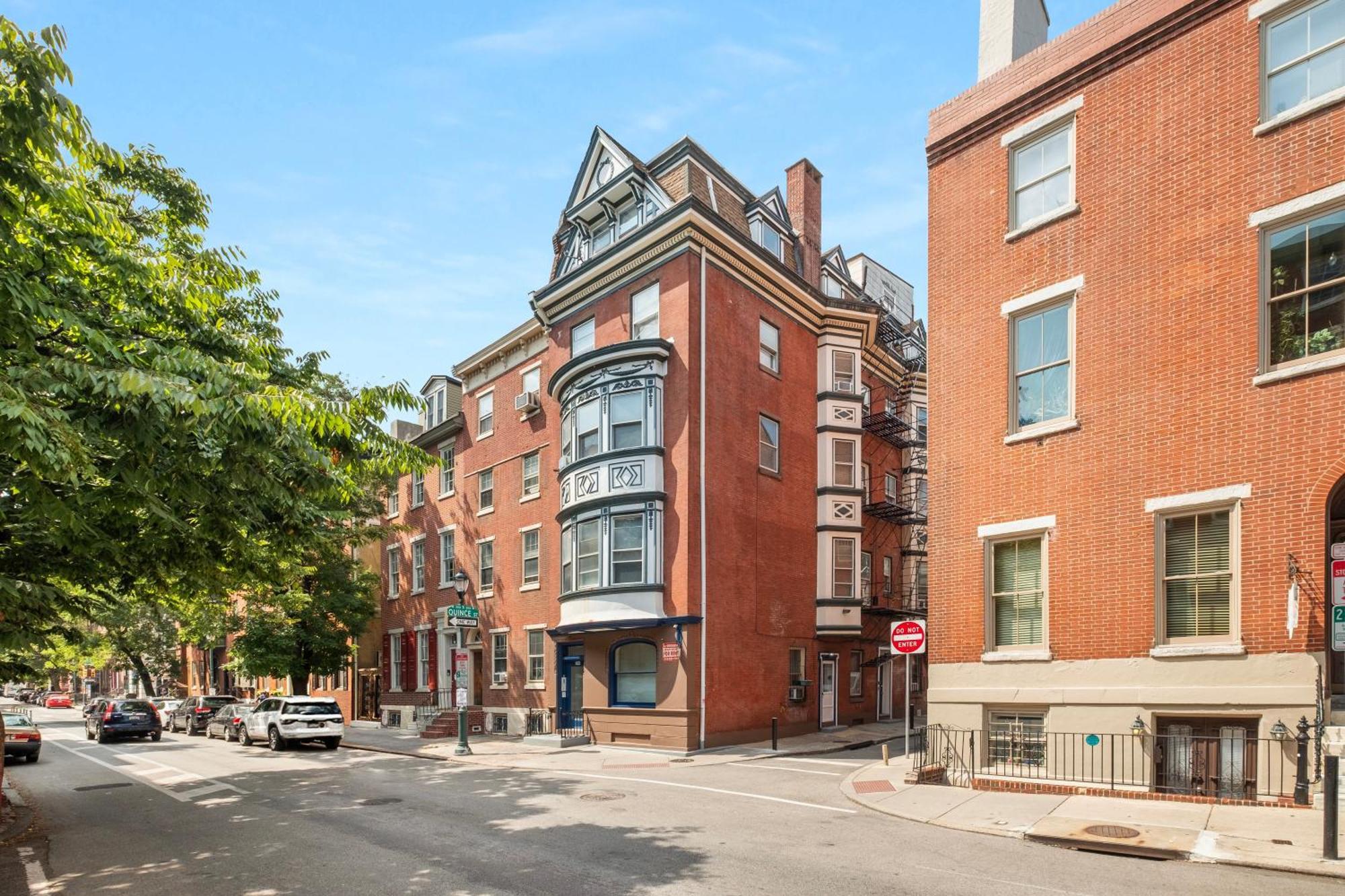 Near Historic Sites Philadelphia